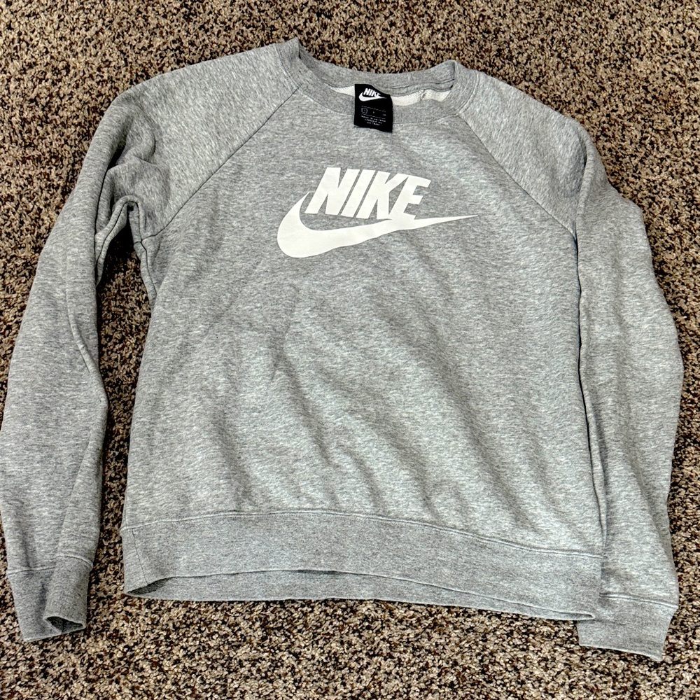 Nike Heather Gray Crewneck Sweatshirt, small